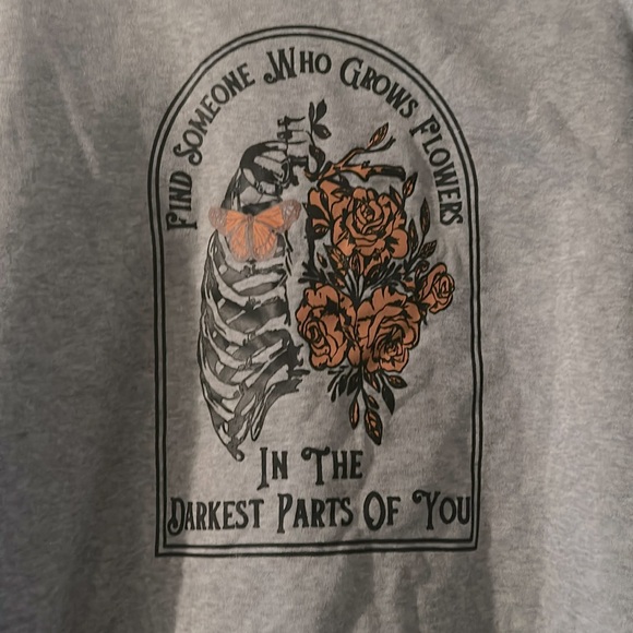 Graphic Crewneck Sweatshirt - Picture 3 of 3